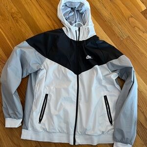 Nike men’s windbreaker